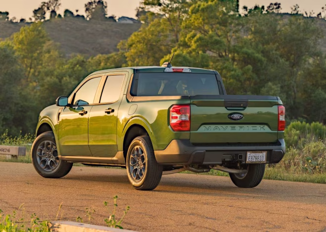 Ford Maverick Hybrid Truck Waitlist Now Stretching Beyond One Full Year